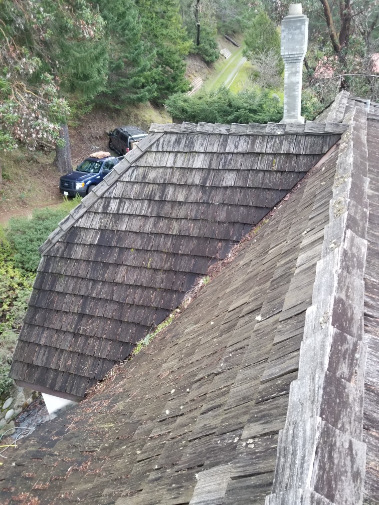 North Pender Island, Residential, Commercial and Strata Roofing Experts, Roof Cleaning, BC